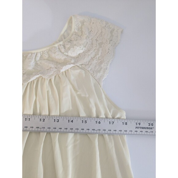 Vintage Nightgown Butter Yellow With Lace Trim Size Large Midi length - Picture 4 of 9
